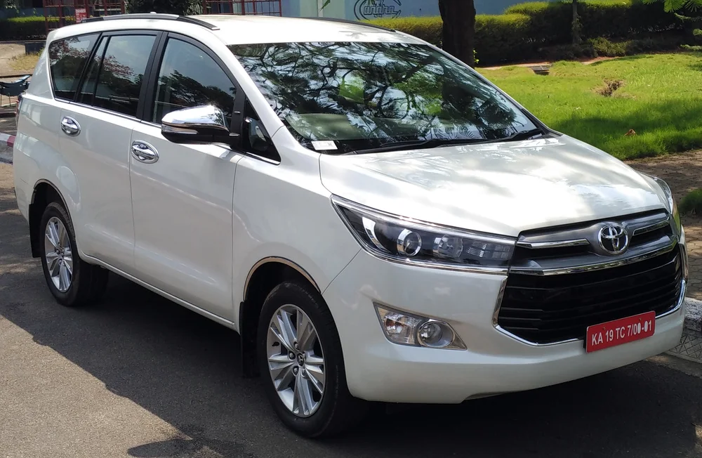 Toyota Innova Crysta vehicle photograph